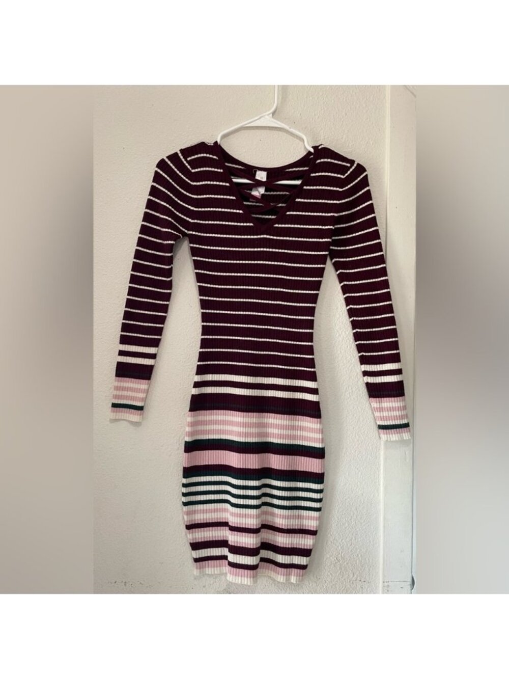 Burgundy and White Knit Top